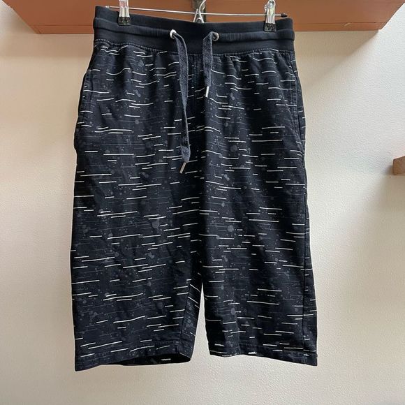 Men’s shorts - Picture 2 of 13